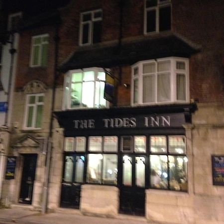 The Tides Inn 韦茅斯 外观 照片